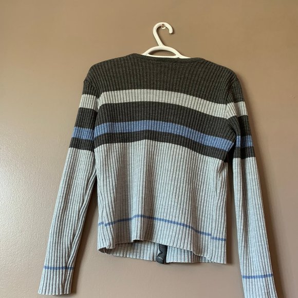 Grey knit button down sweater - Picture 3 of 3